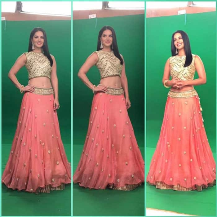 Sunny Leone poses for a beautiful picture