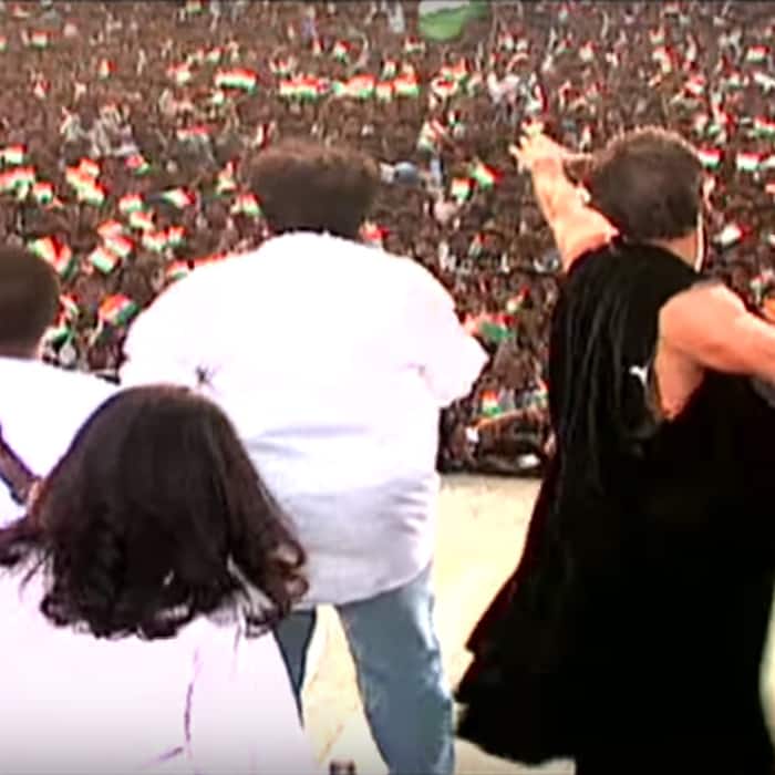 Suno Gaur Se Duniya Valon from Dus movie