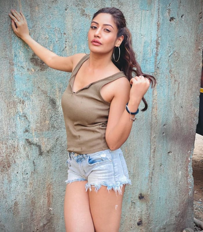 Surbhi Chandna hot look
