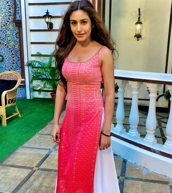 Naagin 5 actor Surbhi Chandna Looks 