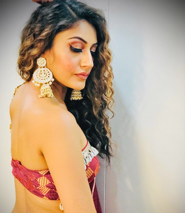 Surbhi Chandna Looks Stunning