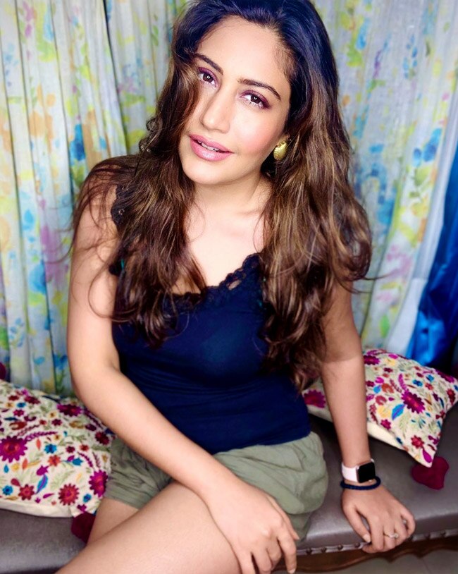 Surbhi Chandna’s Jaw-dropping Look Goes Viral Surbhi Chandna’s Jaw-dropping Look Goes Viral