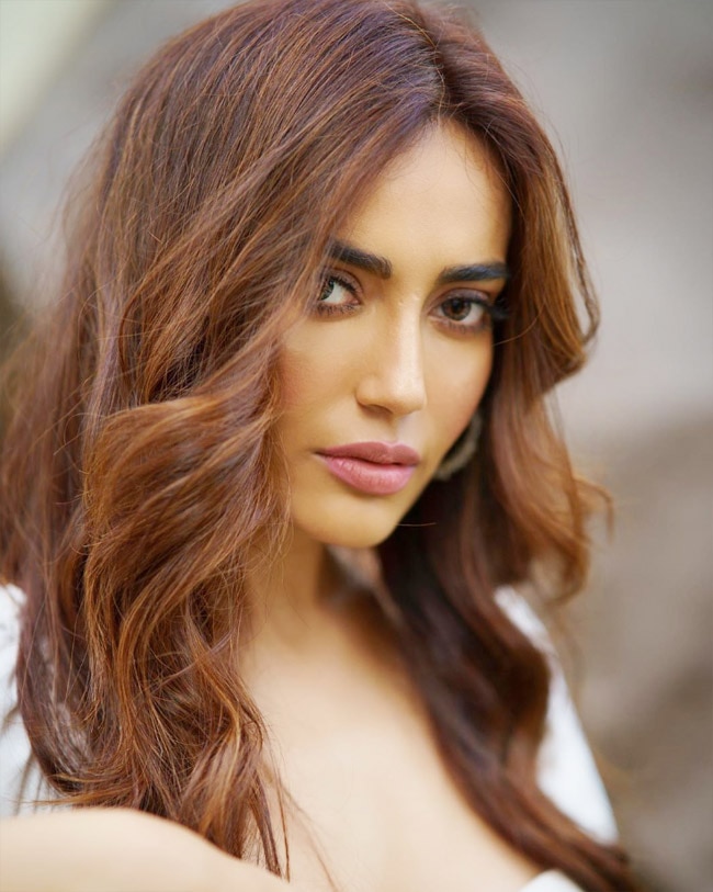 Surbhi Jyoti raise the fashion quotient Surbhi Jyoti raise the fashion quotient
