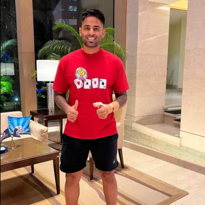 Suryakumar Yadav and Devisha Shetty apartment is located in Chembur in Mumbai