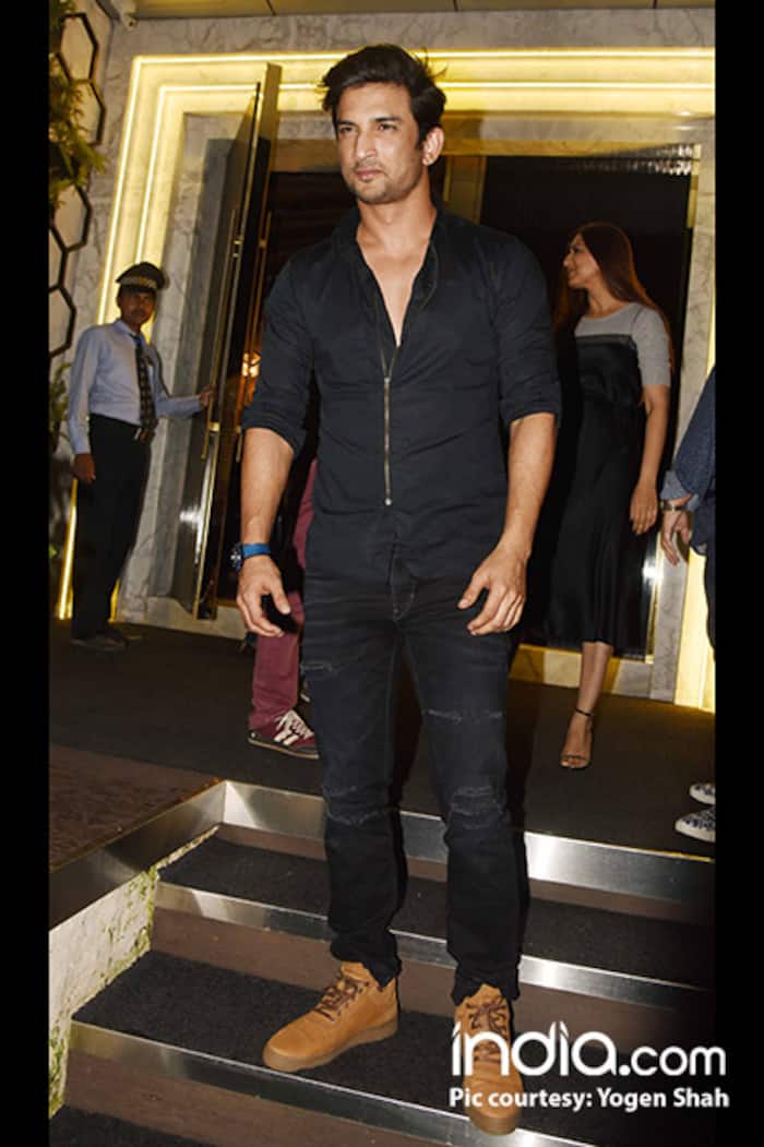 Sushant Singh Rajput at Rohini Iyer   s birthday bash