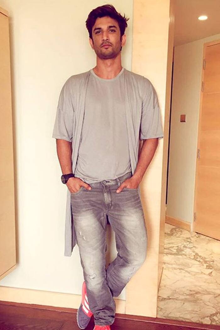 Sushant Singh Rajput snapped during PC of MS Dhoni: The Untold Story