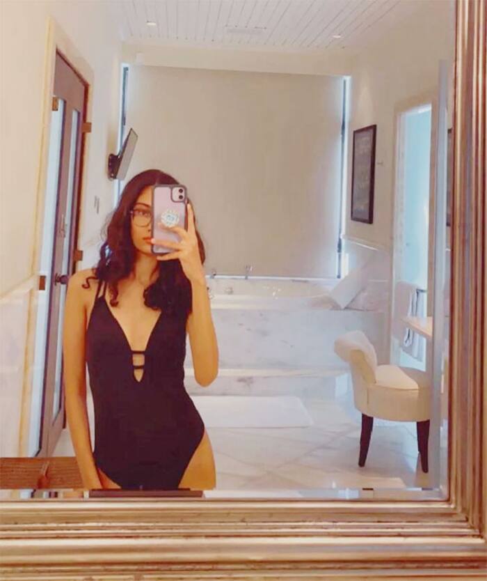 Sushmitas daughter Renee Sen sizzles in black monokini