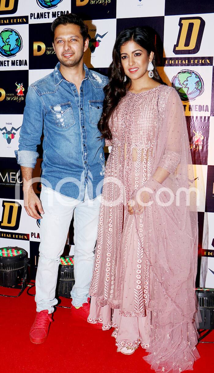 Tanushree was accompanied by Ishita and Vatsal