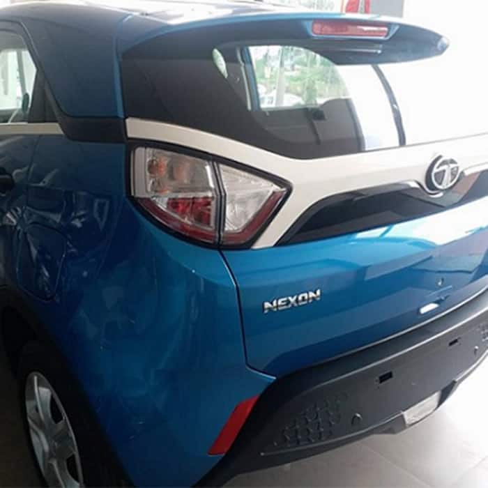 Tata Nexon XE Variant Check out its features and specifications