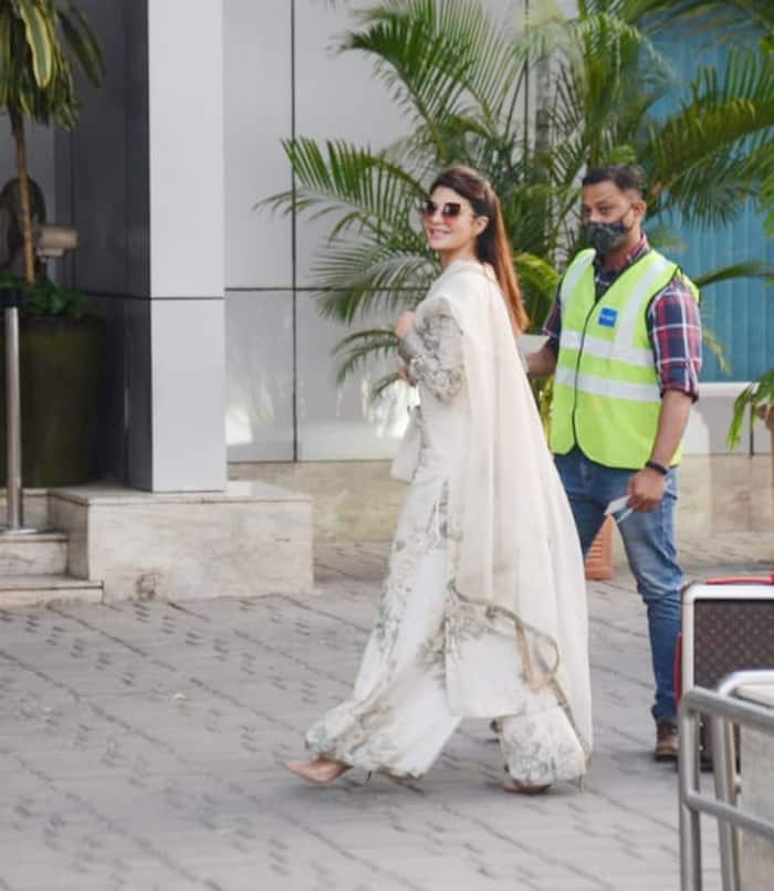 Team Ram Setu off to Ayodhya for the mahurat shot