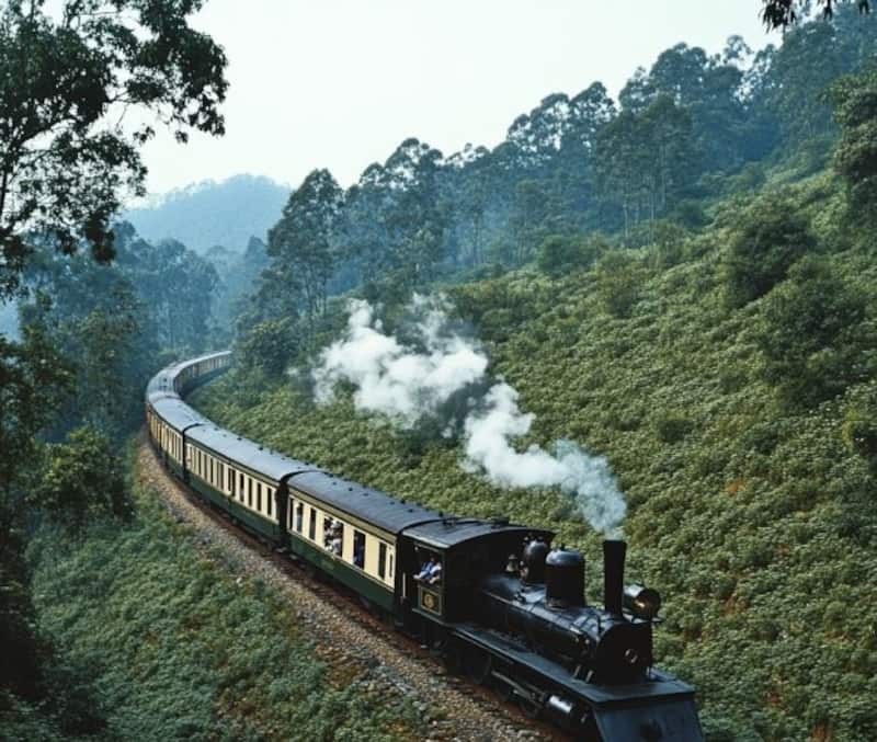 Here Are 5 Awesome Train Journeys To Experience In India