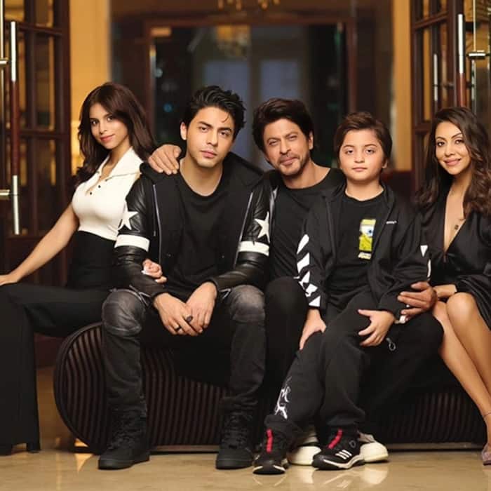 shah-rukh-khan-s-unseen-family-pictures-with-suhana-khan-aryan-khan