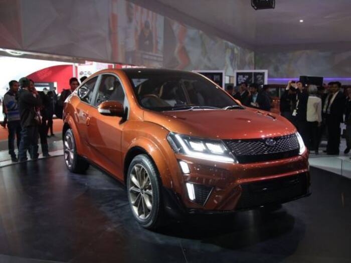 The premium XUV Aero Coupe- SUV is designed by Indian designer in Mumbai taking inputs from the Italian design firm Pininafarnia. The front profile looks promising with the introduction of wide grille and headlight which features LEDs and L shaped DRLs. These features highlight the elegancy and grace of the vehicle.