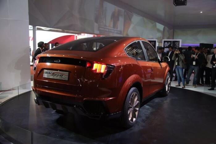 The vehicle has a diesel engine of 2.2 litre along with 140 bhp of power.  A lot of flamboyance element has been given to it to attract more number of customers.