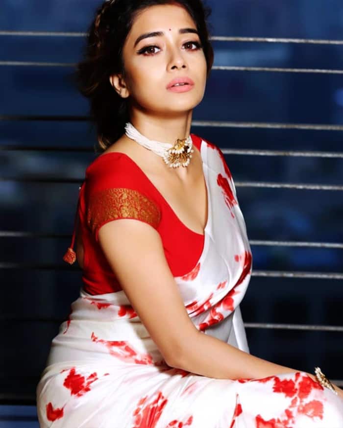 Tinaa Dattaa   s Mesmerising Saree Look