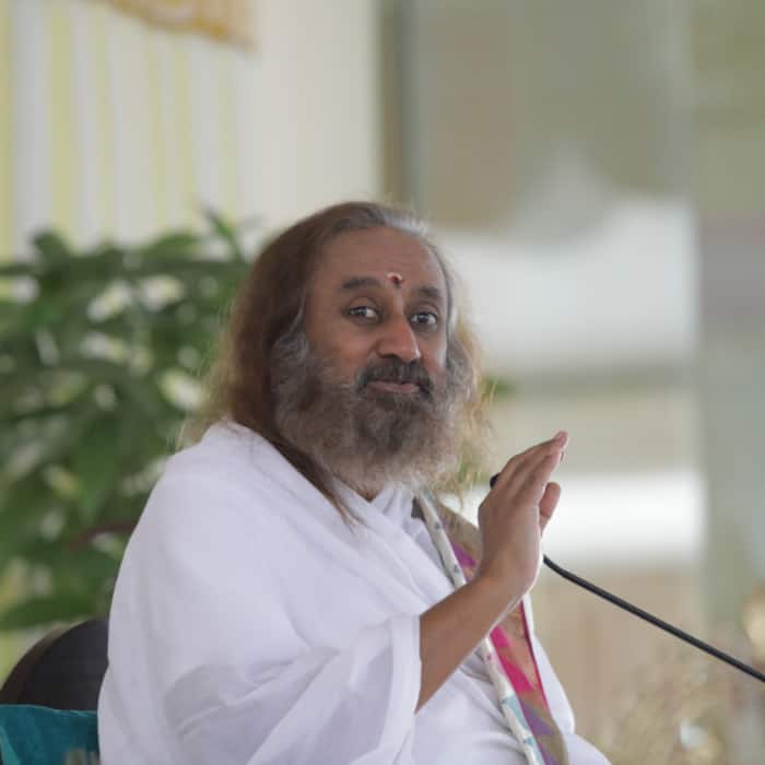 Top Quotes of Gurudev Sri Sri Ravi Shankar on  Silence