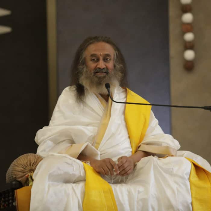 Top Quotes of Gurudev Sri Sri Ravi Shankar on  Silence
