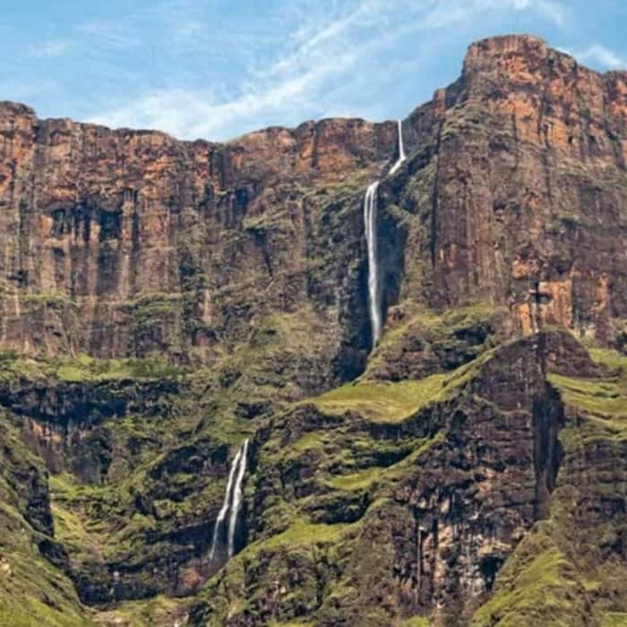 Tugela Falls     948 m