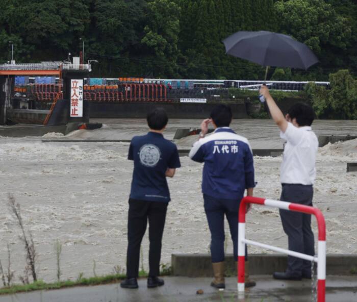 Typhoon Shanshan: 6 Dead, More Than 100 Injured In Japan