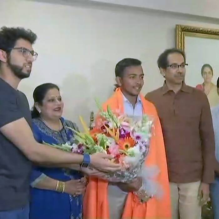 U 19 cricket team captain Prithvi Shaw honored by Uddhav Thackarey