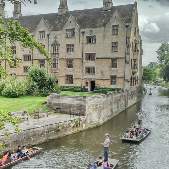 UK  Working while studying rules