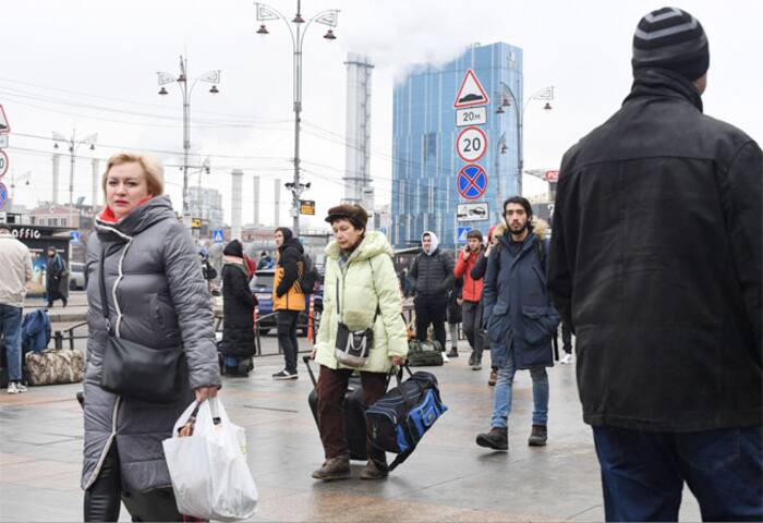 Ukraine under attack along Russia
