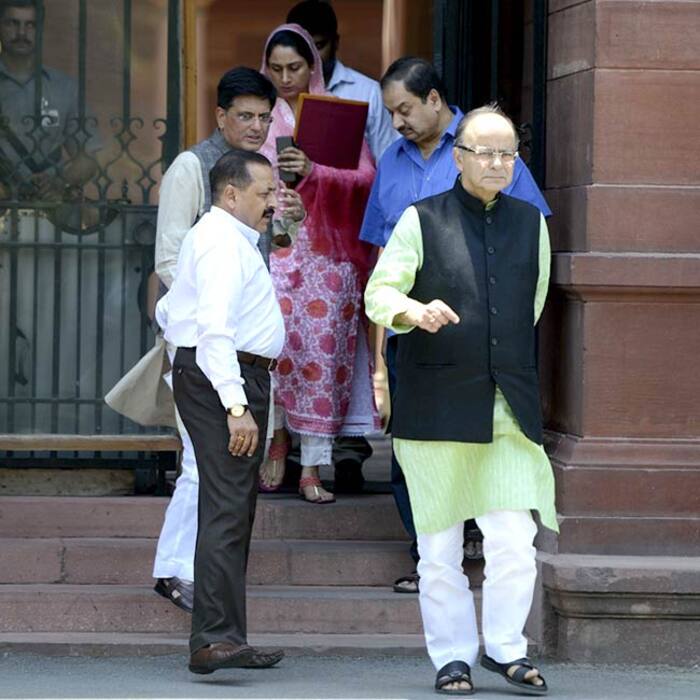 Union Ministers snapped after cabinet meeting