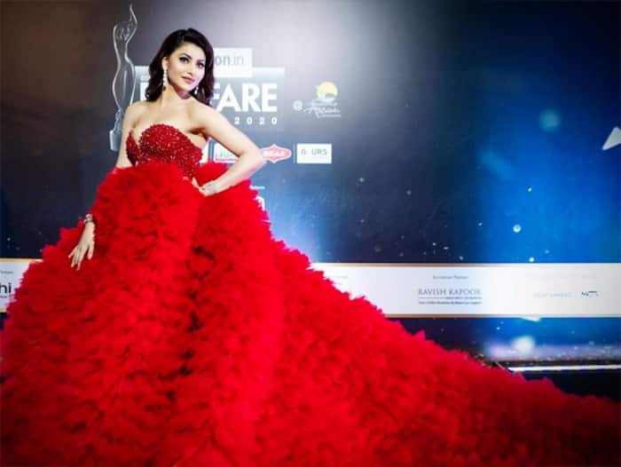  Filmfare Awards 2020: Urvashi Rautela Leaves Temperature Soaring With 