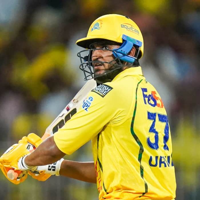 Urvil Patel created new record for most runs in first 10 balls in IPL
