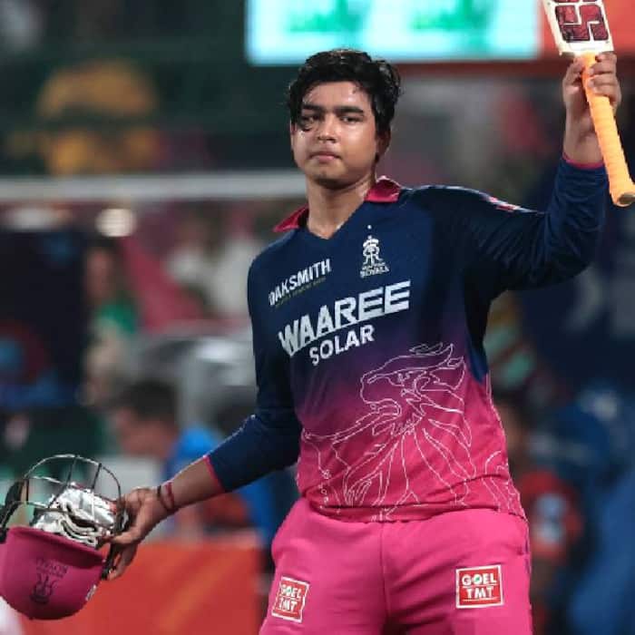Vaibhav Sooryavanshi unleashed a brutal assault, smashed 12-sixes