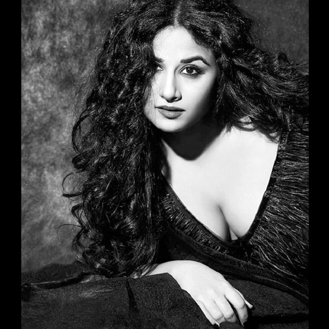 Vidya Balan posing seductive during uber sexy shoot Vidya Balan posing seductive during uber sexy shoot
