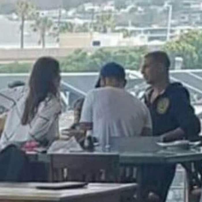 Virat Kohli and Anushka Sharma with Akshay Kumar in Cape Town