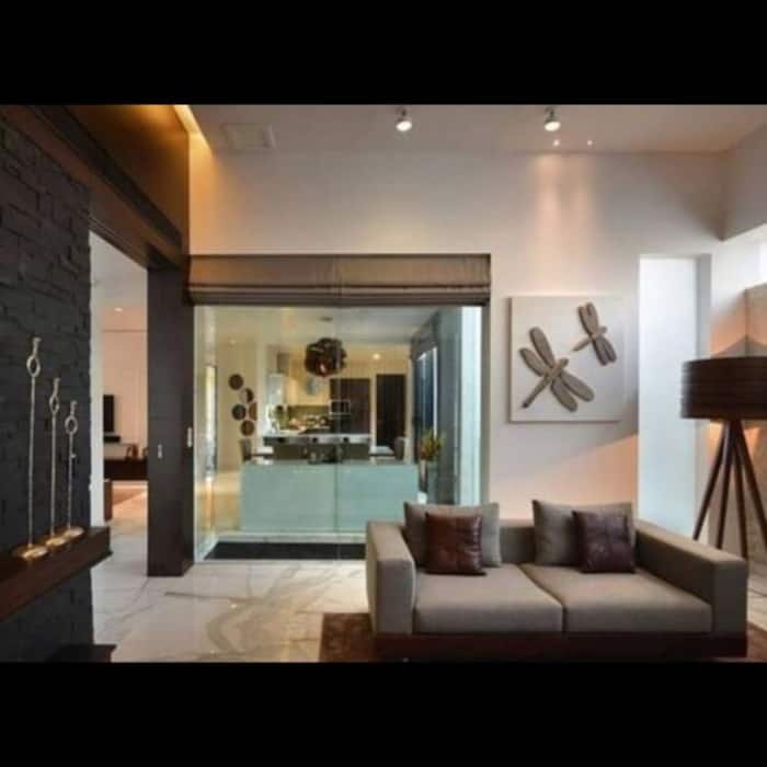Virat Kohlis masssive bungalow is in DLF City Phase-1 area of Gurgaon