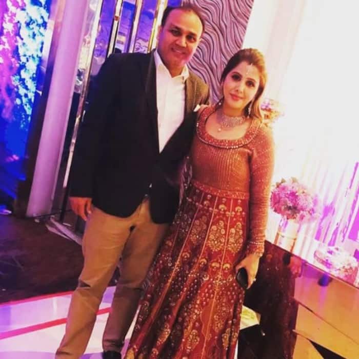 Virender Sehwag married Aarti Ahlawat in 2004