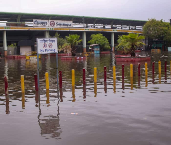 Waterlogging after rain in Delhi