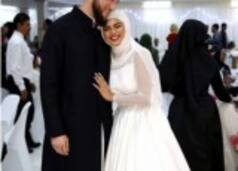 Aisha Baker, wife of star cricketer who converted to Islam for love, her husband is...