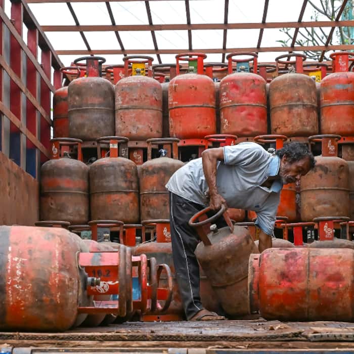 West Bengal is the third highest consumer of LPG with about 2 71 crore LPG consumers