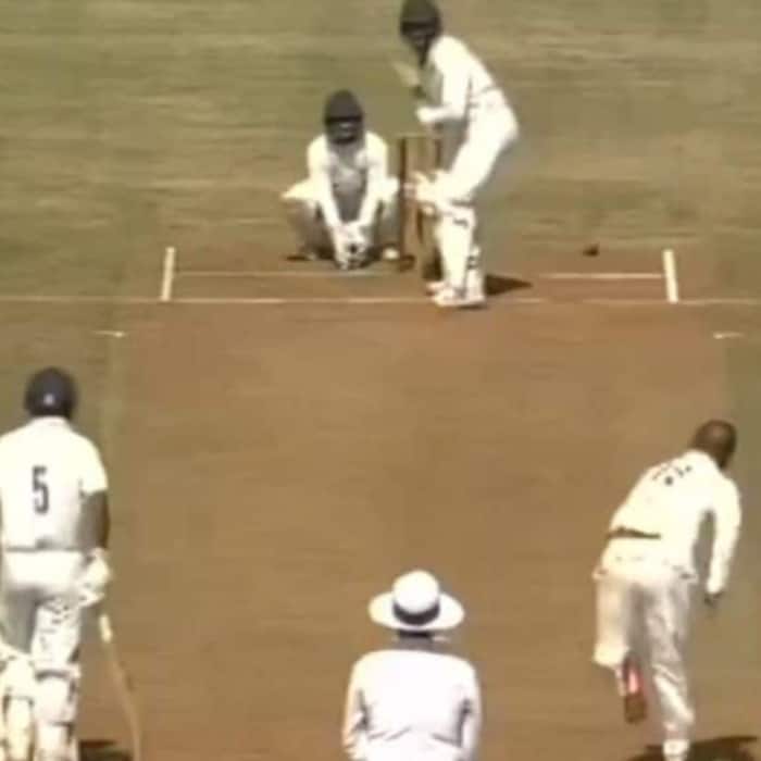 What was the situation of the match when Akash Kumar walked in to bat?