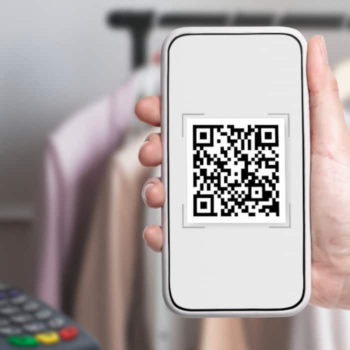 Scanning QR codes anywhere? Pause and check these things first! Your ...