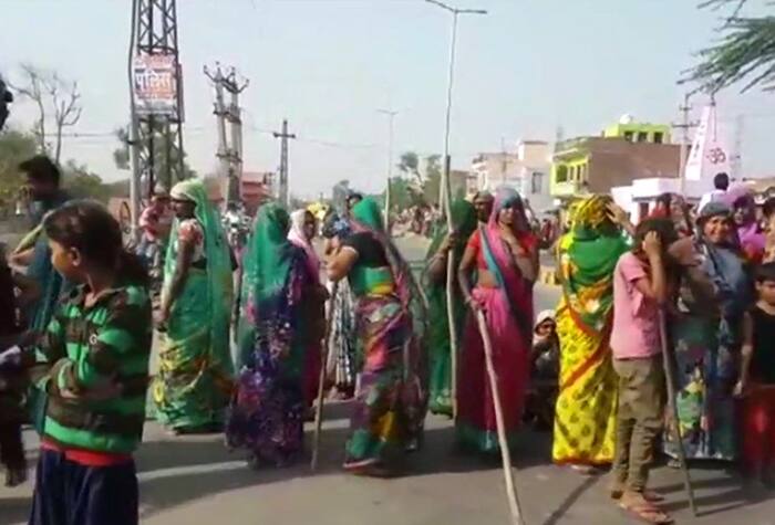Women protests over SC ST protection act in Rajasthan s Bharatpur during Bharat Bandh