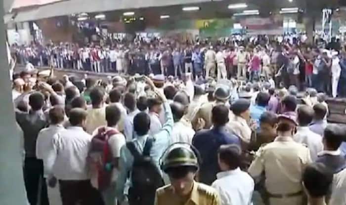 Women Stage Rail Roko at Mumbai’s Diva Station For Being Denied Entry in Train