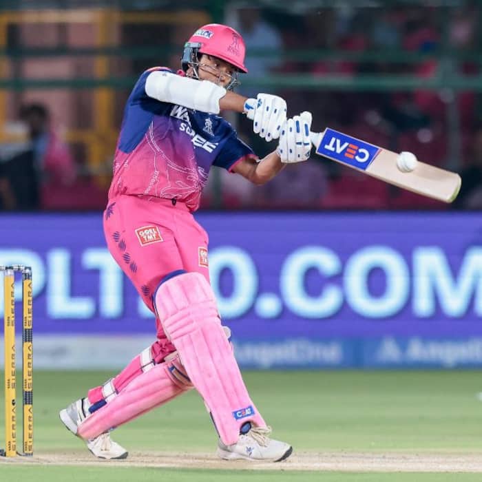 Yashasvi Jaiswal holds record for joint 2nd most number of runs in first 10 balls in IPL