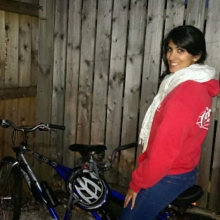 Yasmin Badianis educational qualification