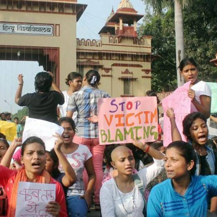Yogi Adityanath Government removes District Officials For Lathicharge in BHU