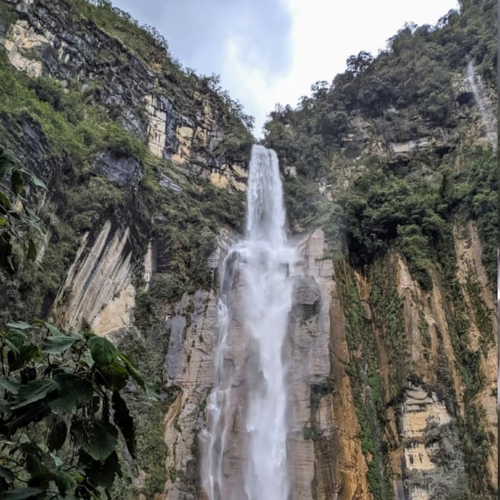 Yumbilla Falls     896 m